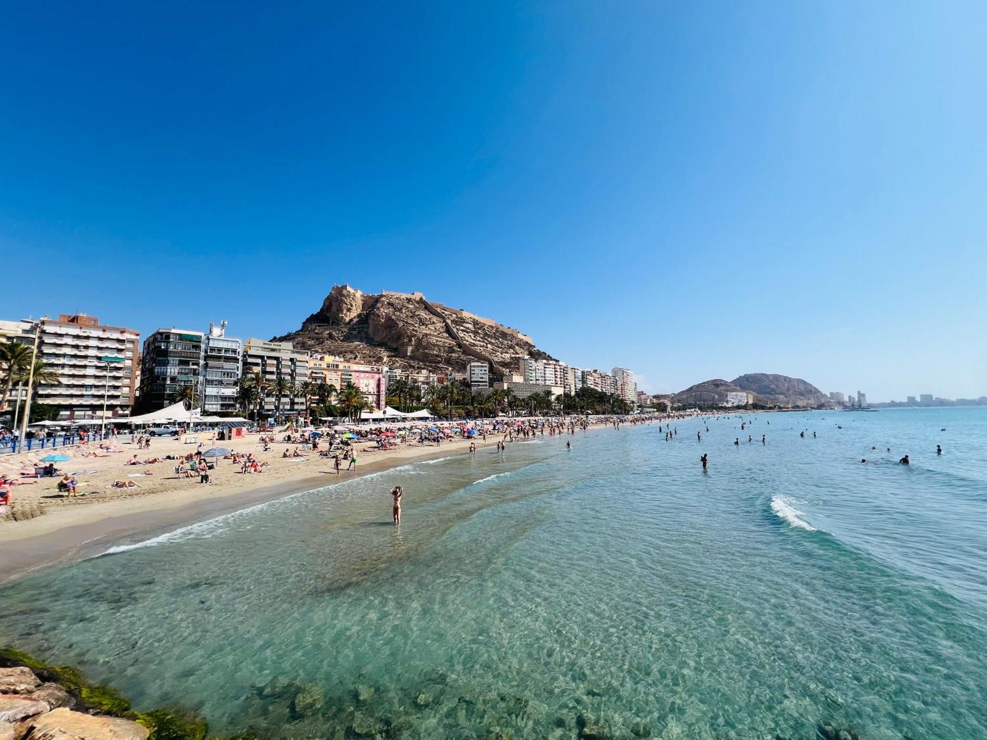 Playa Dos Avenidas Alicante Buitenkant foto